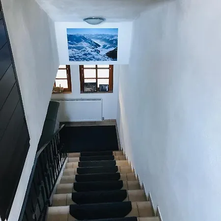 Chalet Haus Grieta Schnann